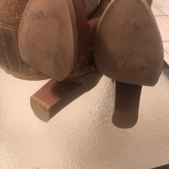 Ladies Ankle Boot - Picture 3 of 3